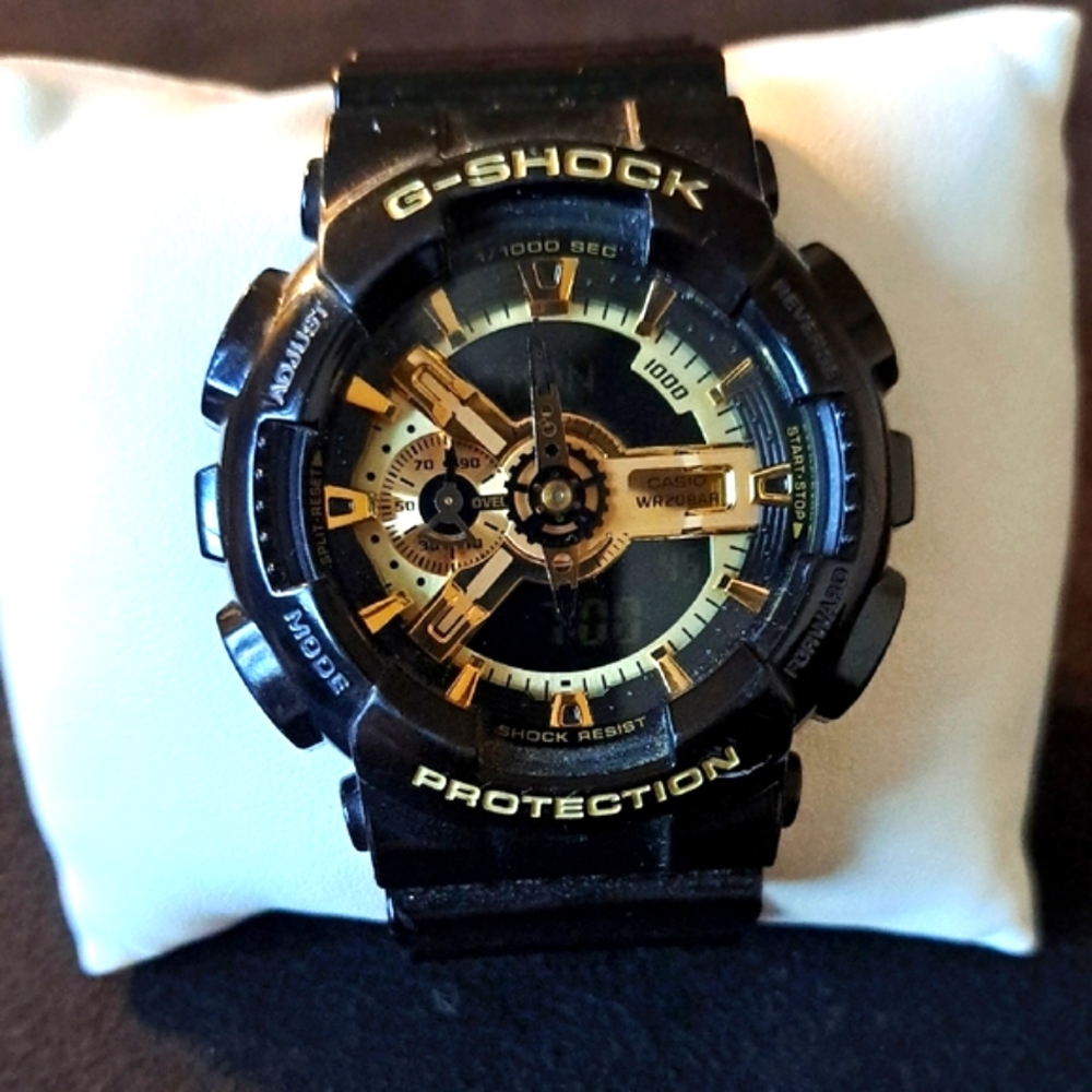 G-SHOCK Black and Gold Analog-Digital Watch
